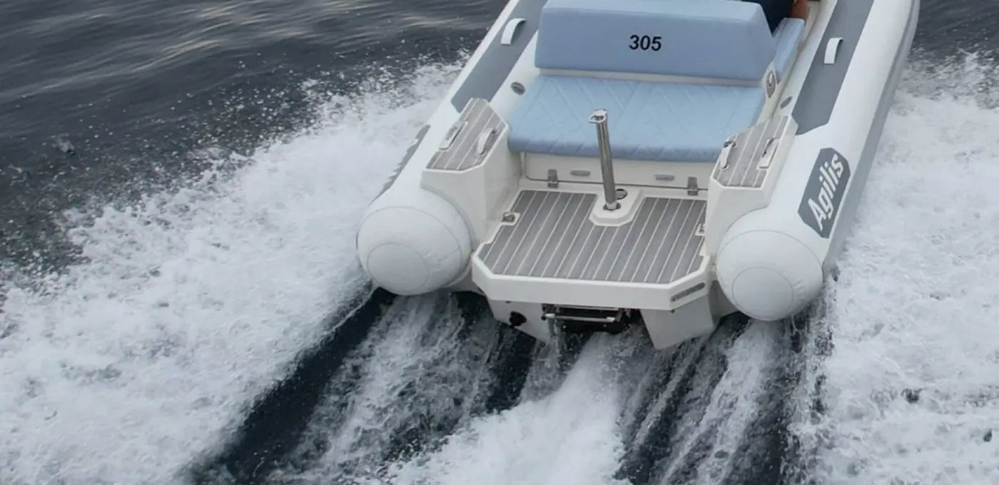 Agilis 305C Jet Tender – The Perfect Balance of Power & Compact Luxury
