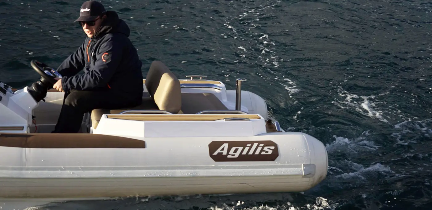 Agilis 360D Diesel Jet Tender – Precision, Safety & Efficiency