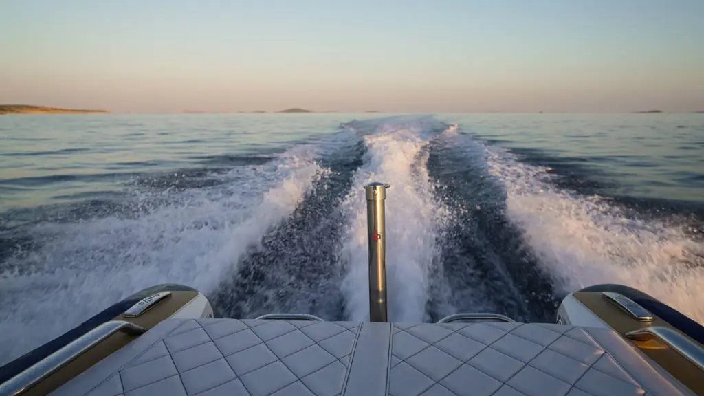 Agilis 400D Diesel Jet Tender – High-Performance Diesel Efficiency